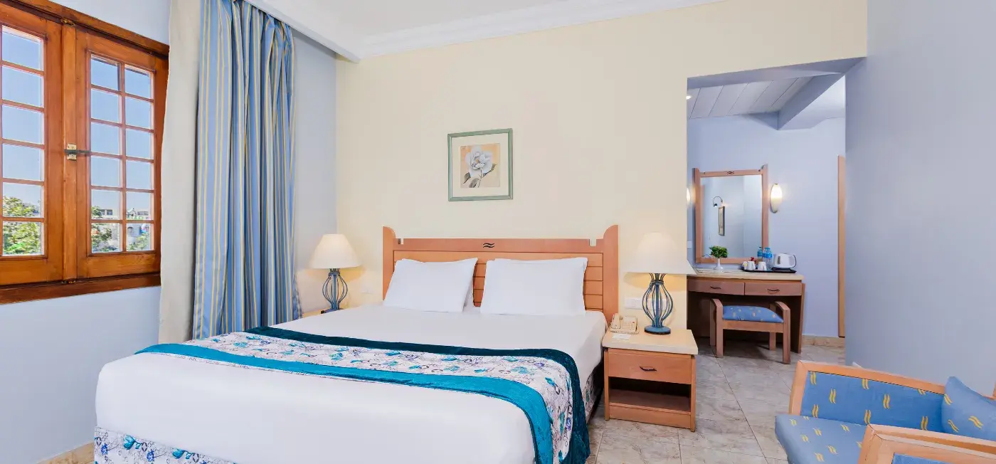 Room - Royal Lagoons Resort & Aqua Park
